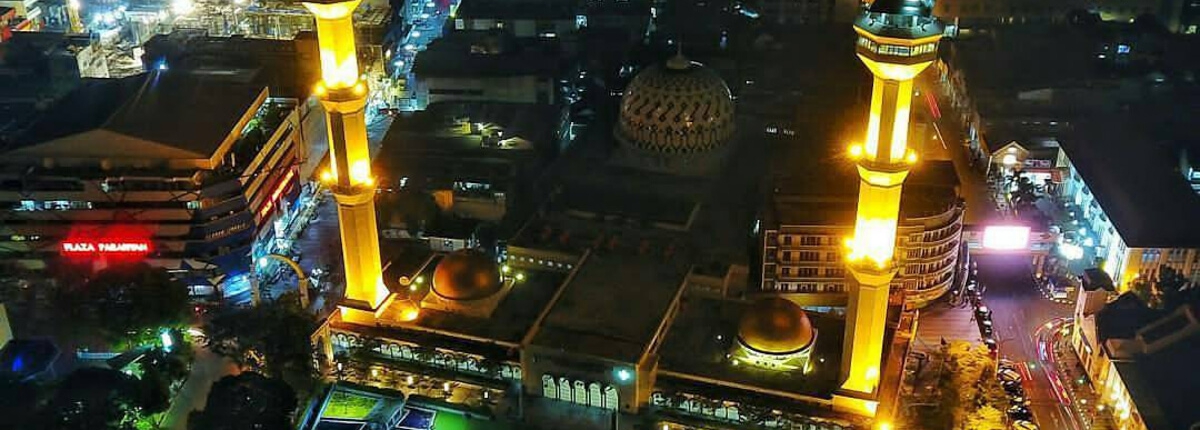 Lokasi Masjid Raya Agung Bandung Malam Hari